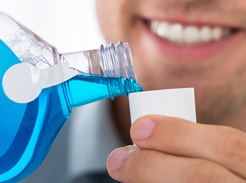 considerations_mouthwash_dreamstime_xl_72448419.jpg